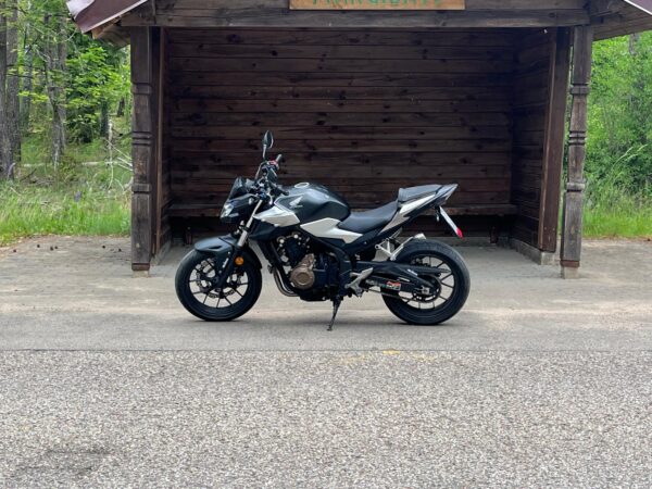 Honda CB500 2020 motociklas nuomai Vilniuje Laisvės pr.