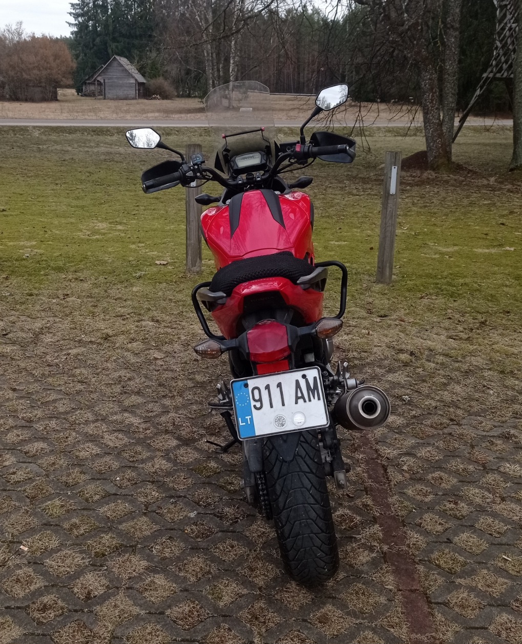 Honda NC700 motociklas nuomai Vilniuje