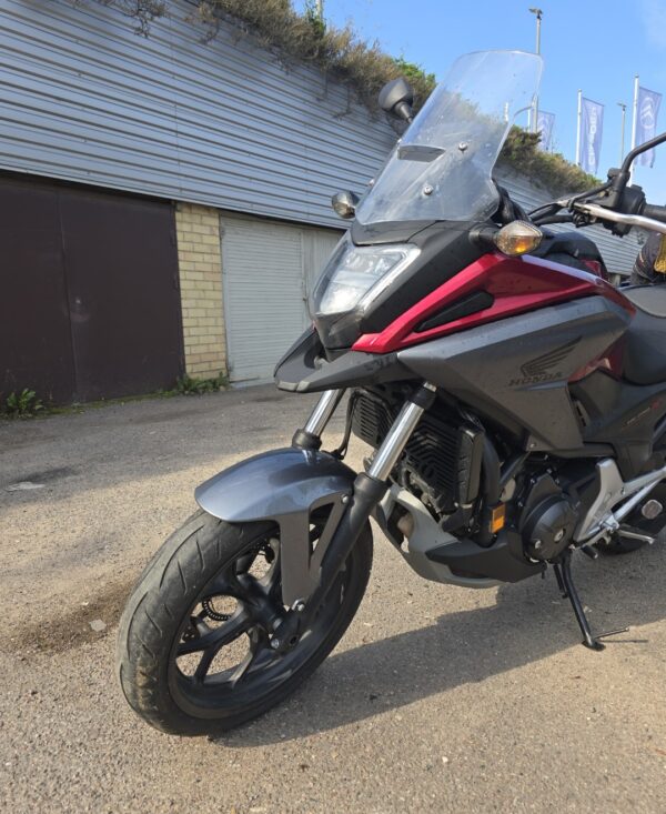 Honda NC750 motociklo nuoma Vilniaus rajone