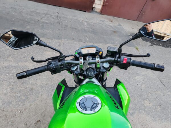 Kawasaki Z125 street tipo motociklo nuoma Vilniuje