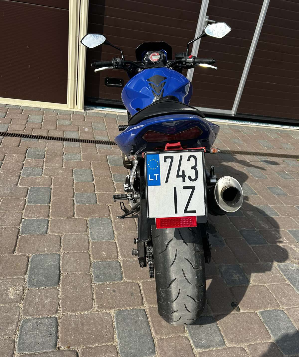 Kawasaki Z750 gen1 street tipo motociklo nuoma Vilniuje