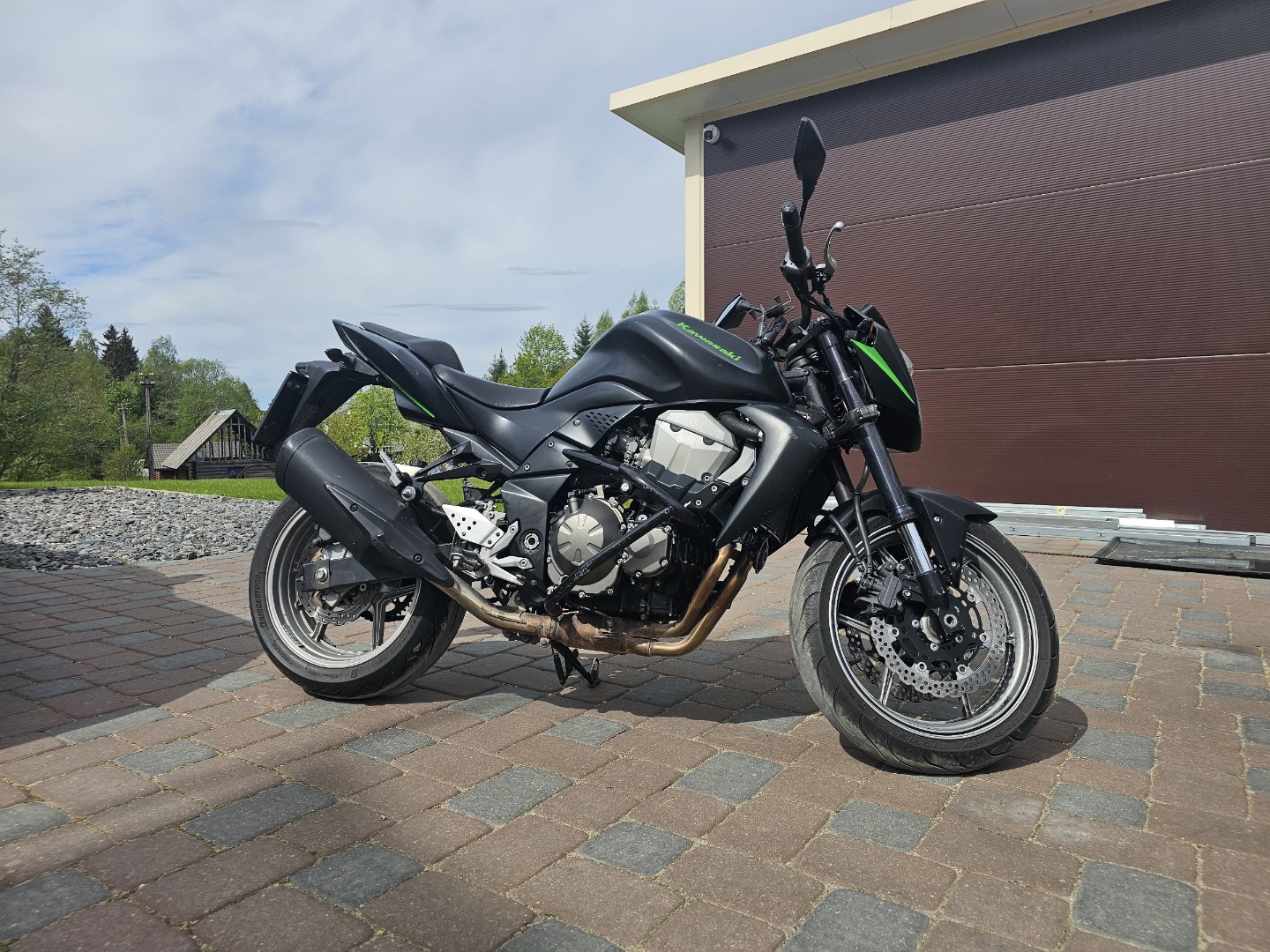 Kawasaki Z750 gen2 motociklas savaitgalio pasivažinėjimui Vilniaus rajone