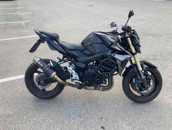 Suzuki GSR750 ABS galingas motociklas nuomai Vilniuje