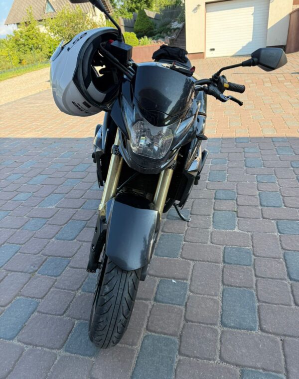 Suzuki GSR750 ABS street motociklo nuoma Vilniuje