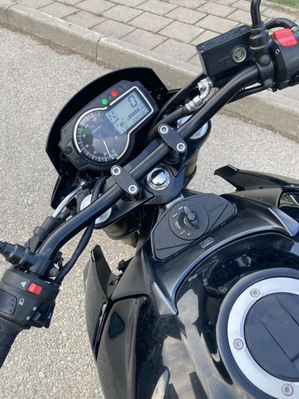 Suzuki GSR750 ABS motociklas nuomai Vilniuje