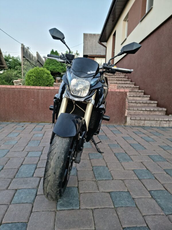 Suzuki GSR750 galingas motociklas nuomai Vilniuje