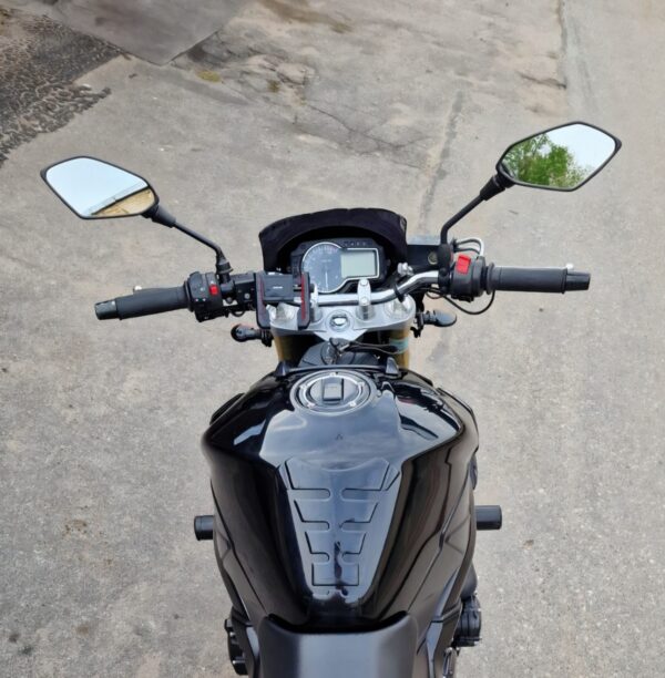 Suzuki GSR750 motociklas miesto važiavimui Vilniuje