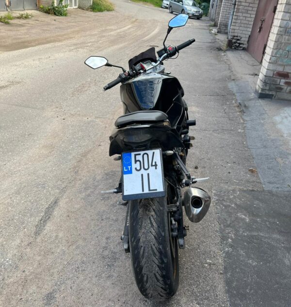 Suzuki GSR750 motociklas nuomai Vilniuje