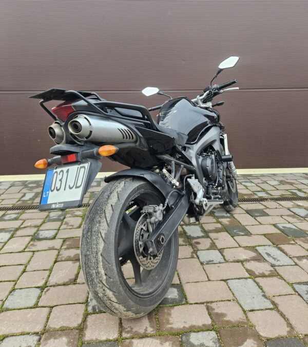 Yamaha FZ6n motociklo nuoma Vilniuje