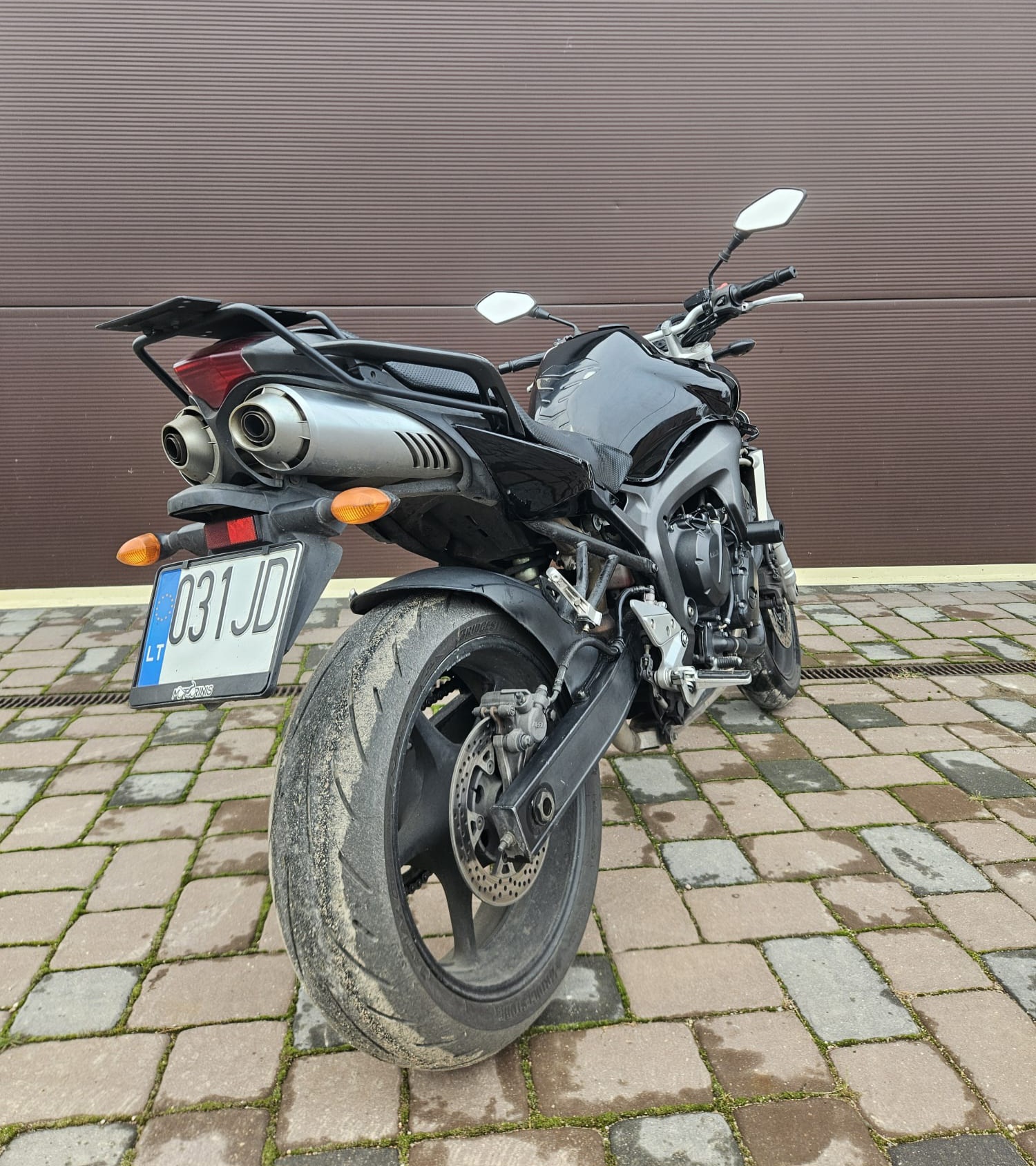 Yamaha FZ6n motociklo nuoma Vilniuje