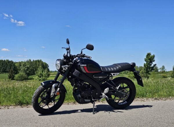 Yamaha XSR125 klasikinio motociklo nuoma Vilniuje
