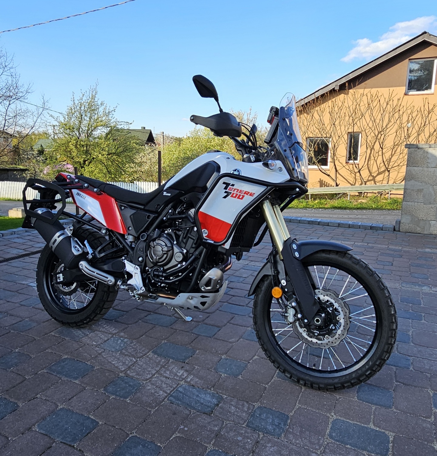 Yamaha XTZ Tenere700 kelioninis motociklas pasivažinėjimui Vilniaus rajone