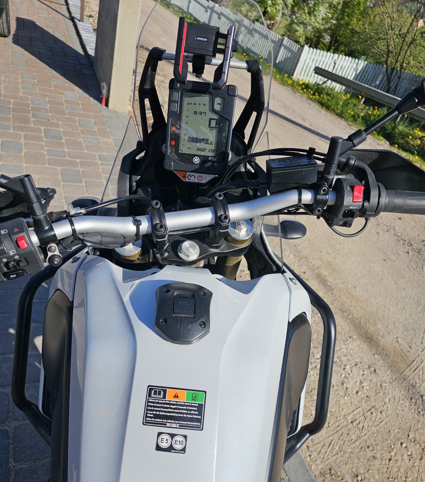 Yamaha Tenere700 motociklo nuoma Vilniaus rajone