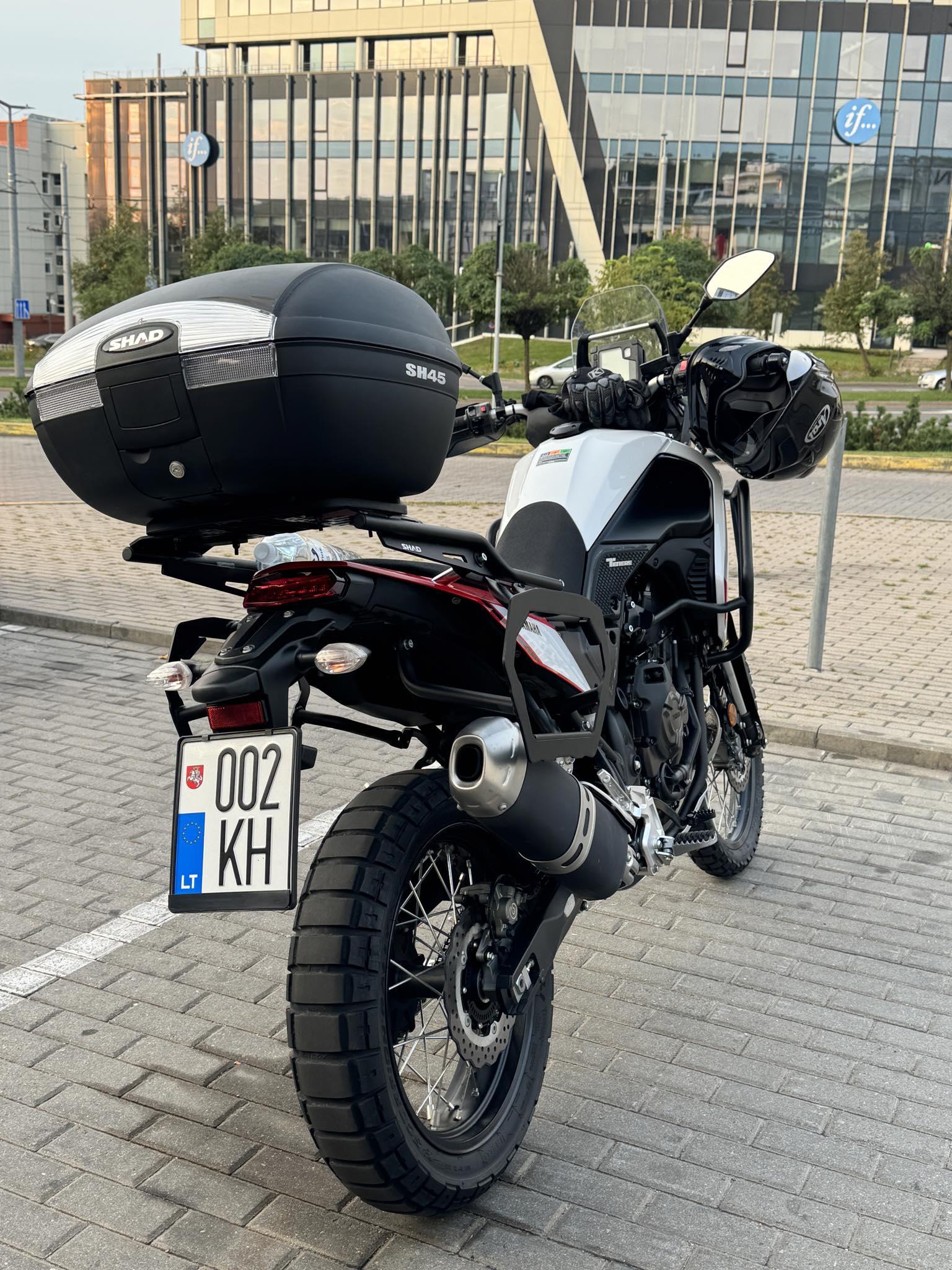 Yamaha Tenere700 enduro motociklo nuoma Vilniaus rajone